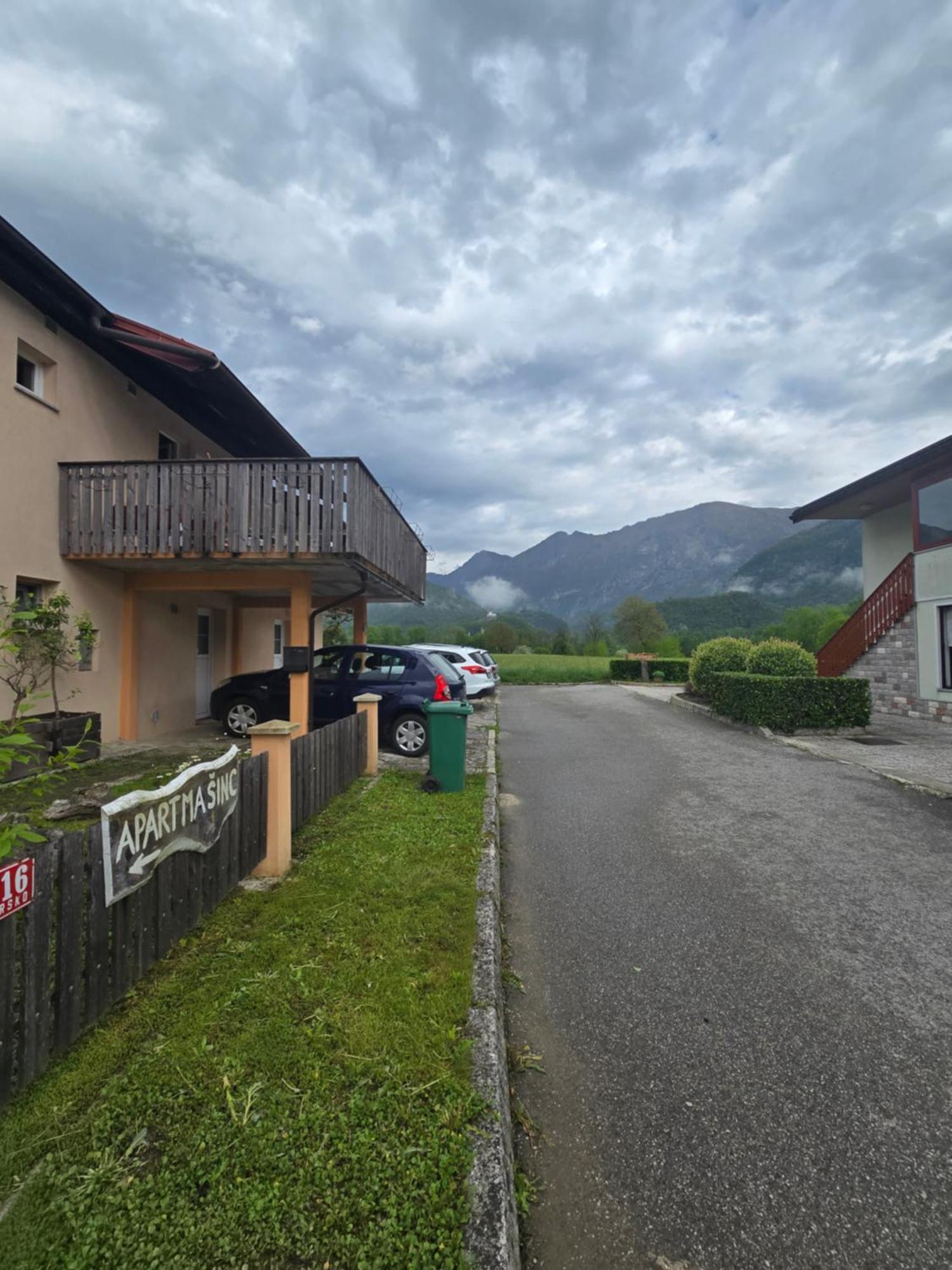 Apartment Sinc Kobarid Esterno foto