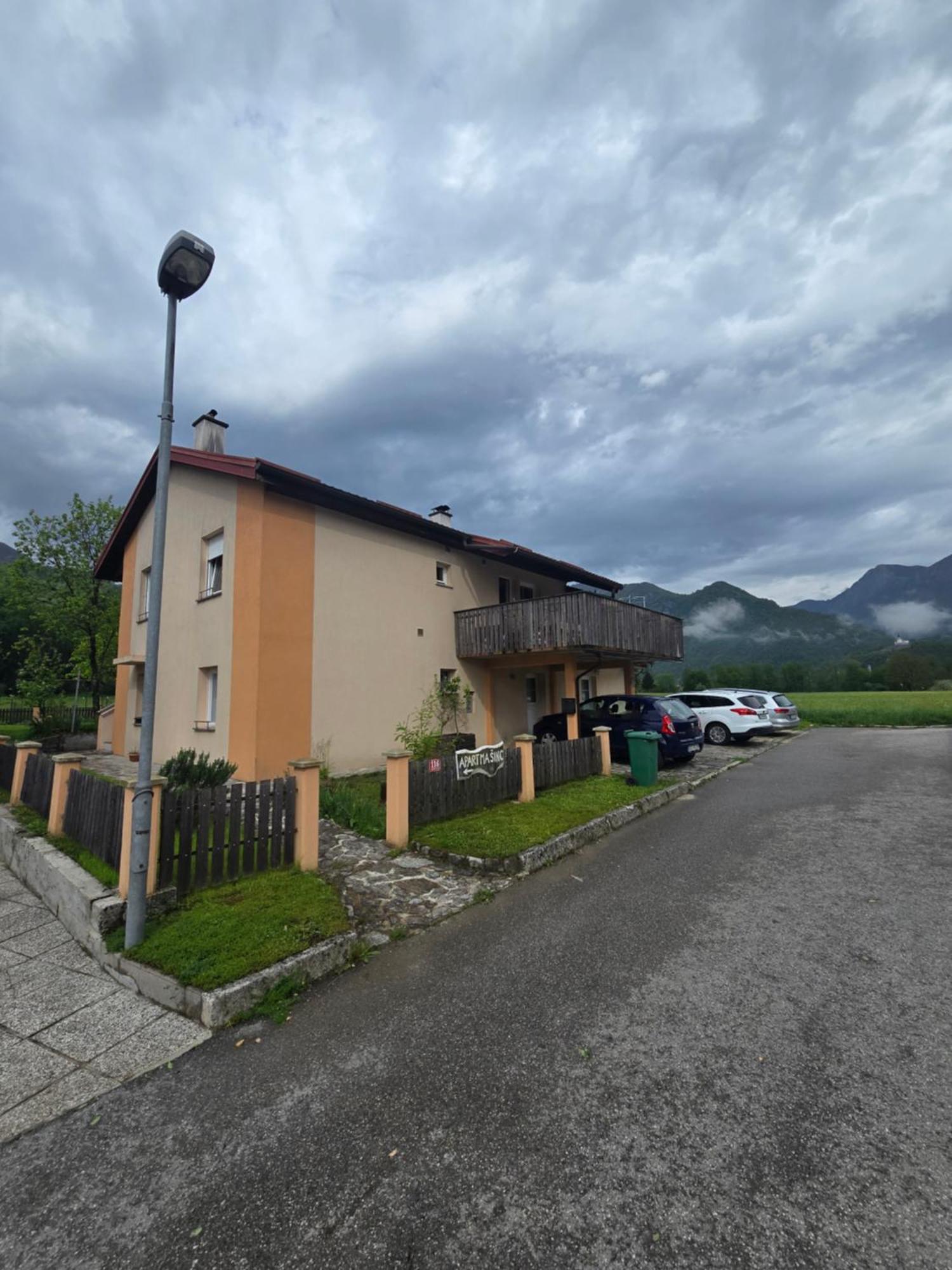 Apartment Sinc Kobarid Esterno foto